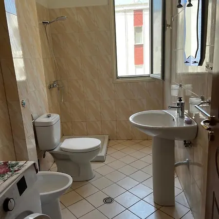 Daire Incantevole Con Posto Auto Privato Avlonya
