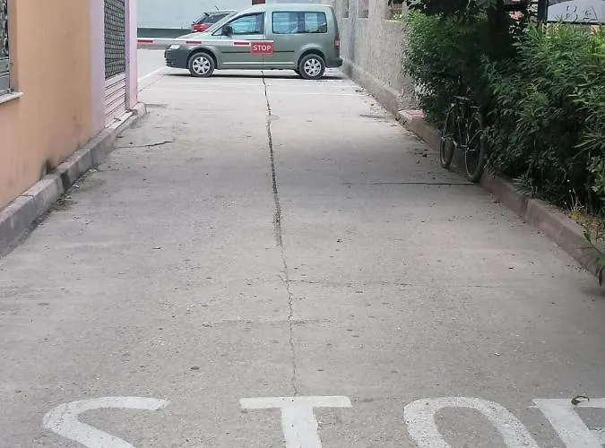 Comfort Parking * Vlorë